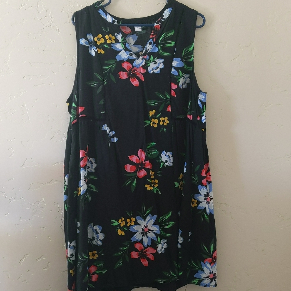 Old Navy Black Floral Midi Dress
